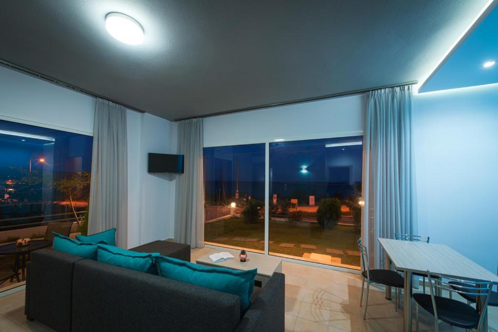 El Mare Seaside Retreats - Bespoke Luxury Getaways Villa Limenaria  Bagian luar foto